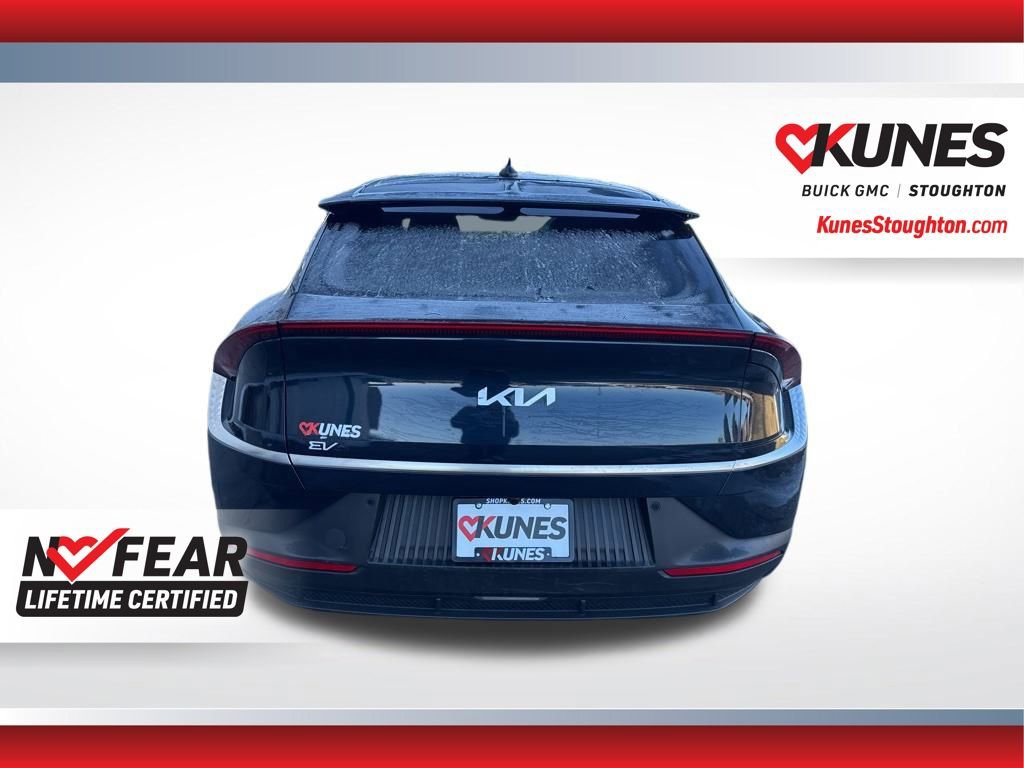 Used 2024 Kia EV6 Wind image 10