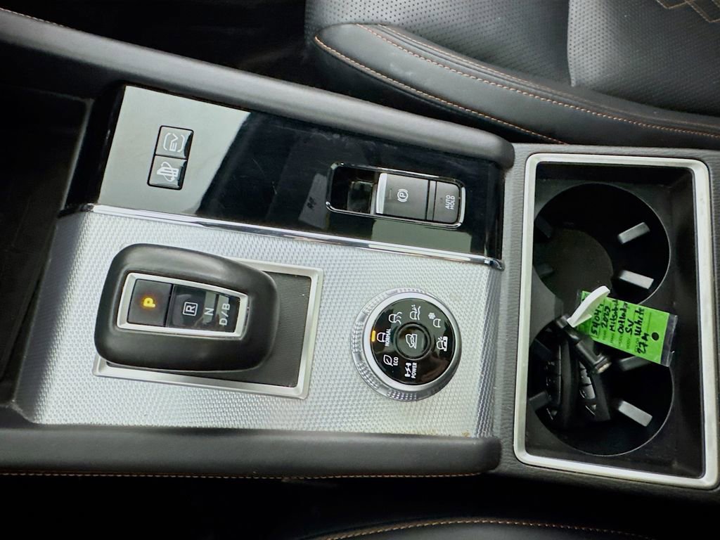 Used 2023 Mitsubishi Outlander SEL image 17
