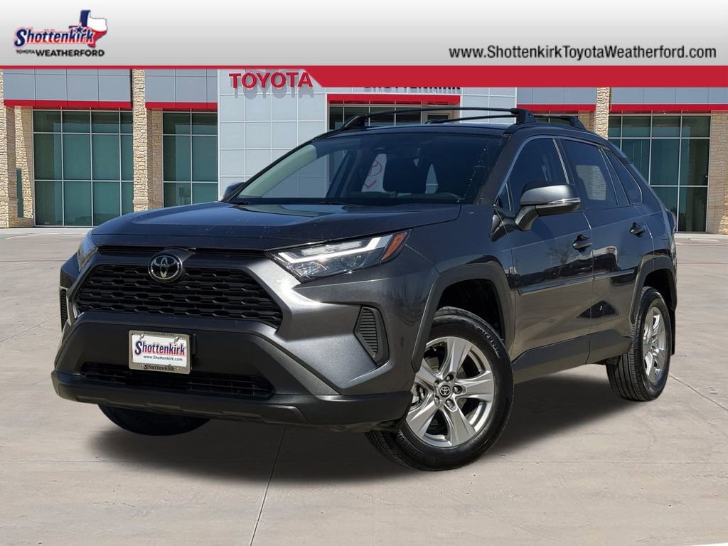 Used 2024 Toyota RAV4 XLE video 1