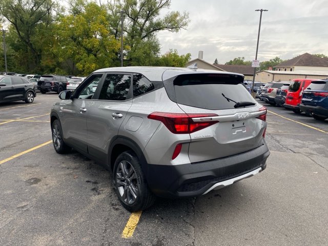 Certified 2023 Kia Seltos LX image 6