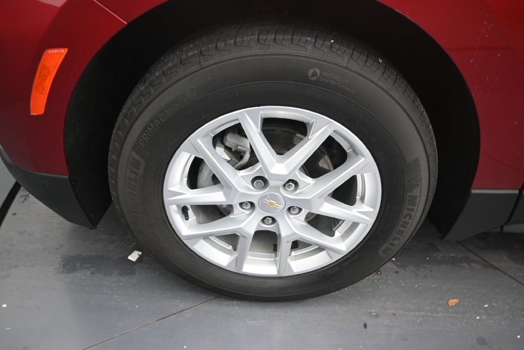 Used 2024 Chevrolet Equinox LT FWD image 9
