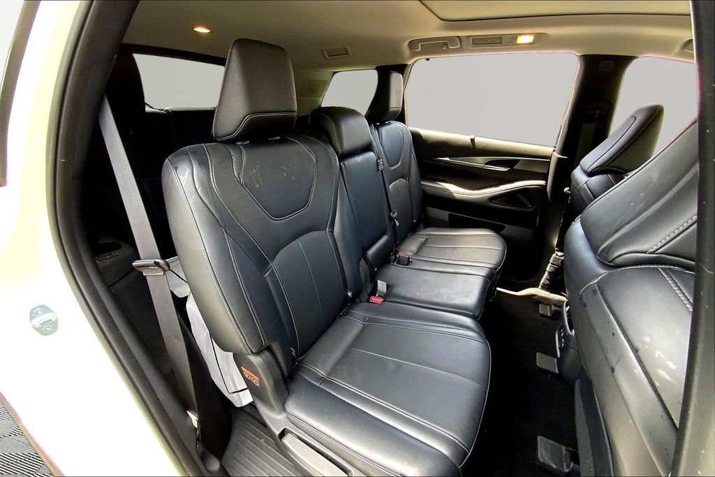 Used 2023 INFINITI QX60 Luxe w/ Cargo Package image 17