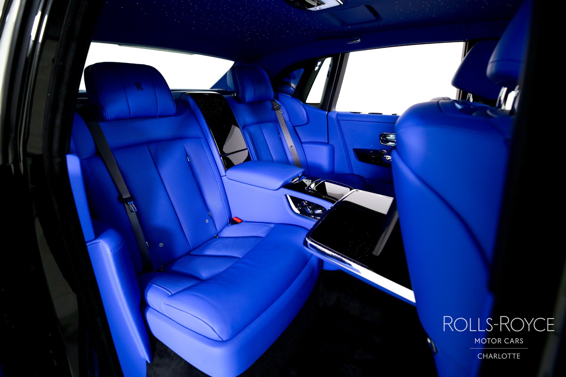 New 2027 Rolls-Royce Phantom Sedan RWD image 30