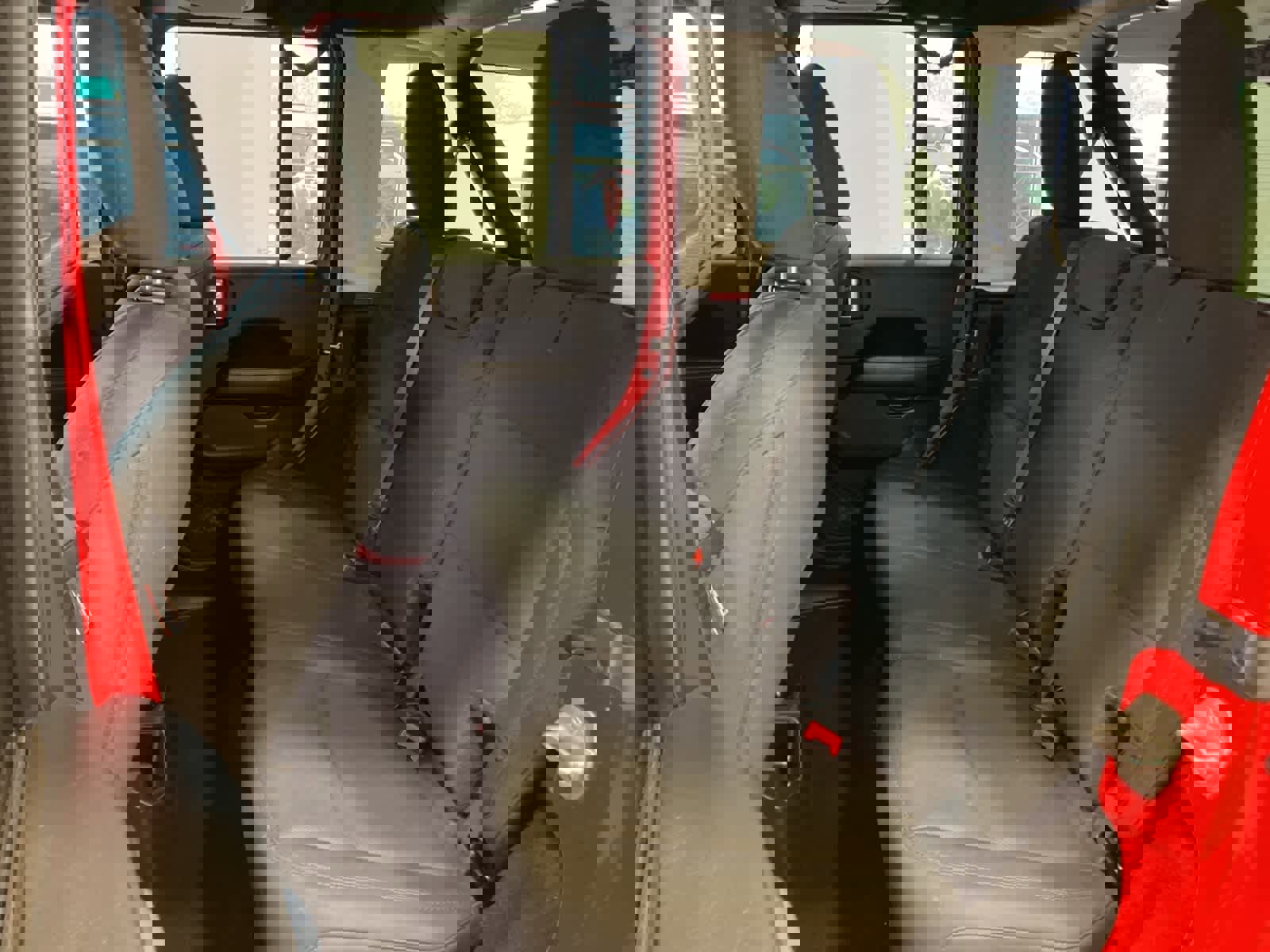 Used 2021 Jeep Wrangler Unlimited Sahara w/ Uconnect 4C Nav & Sound Group image 25