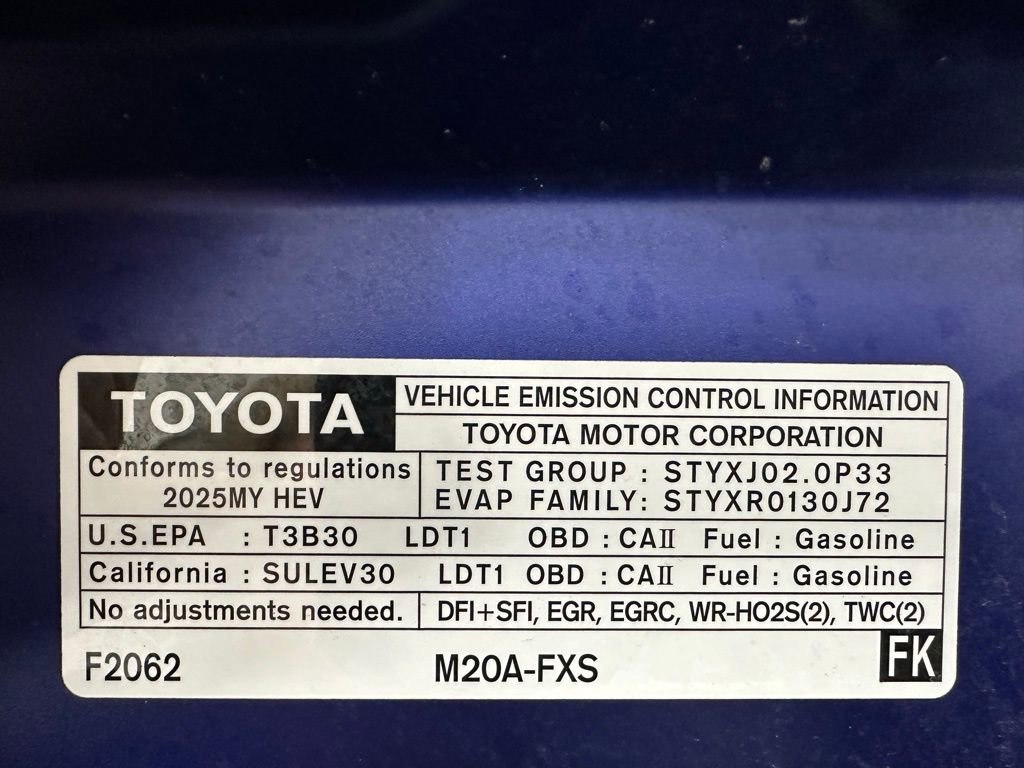 Used 2025 Toyota Corolla Cross XSE w/ Convenience Package image 68