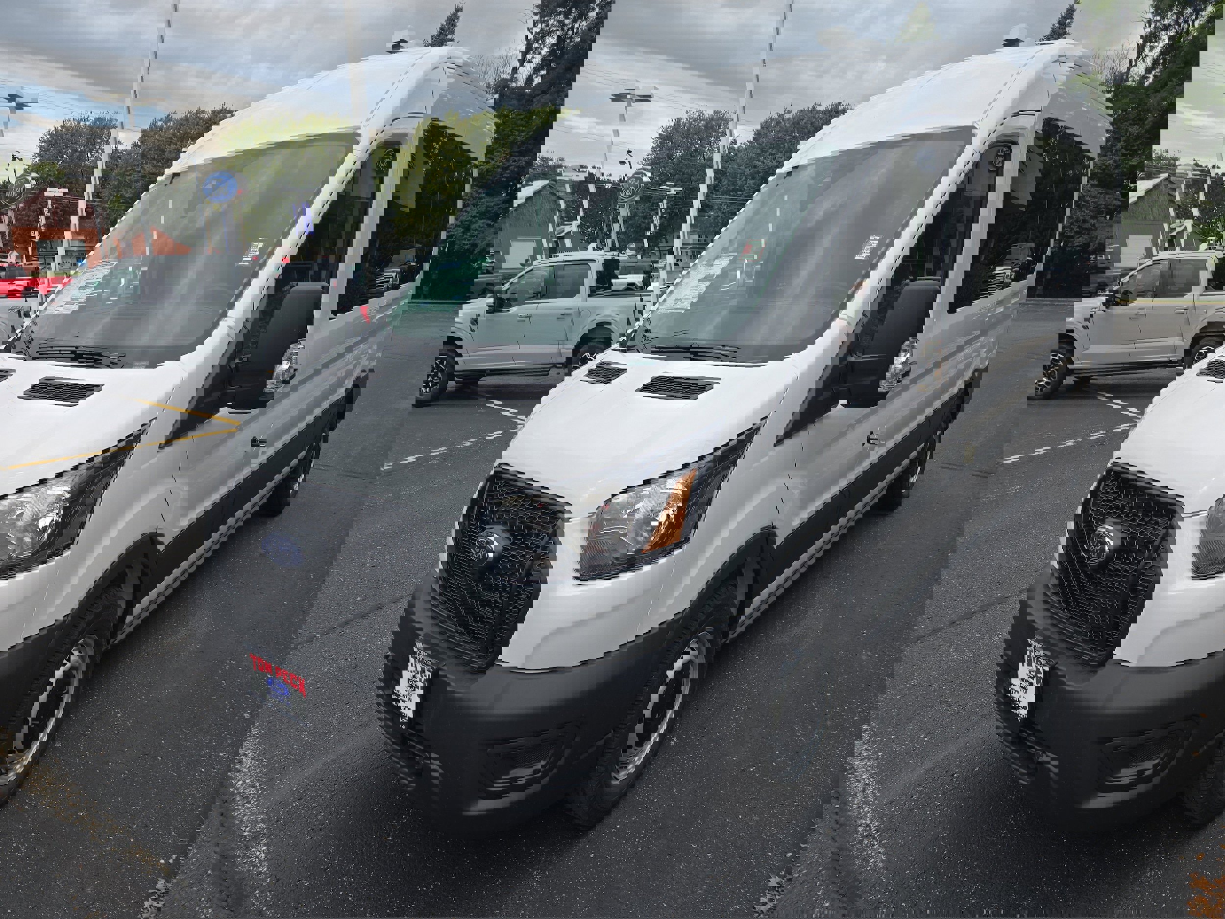 New 2025 Ford Transit 350 XL image 4