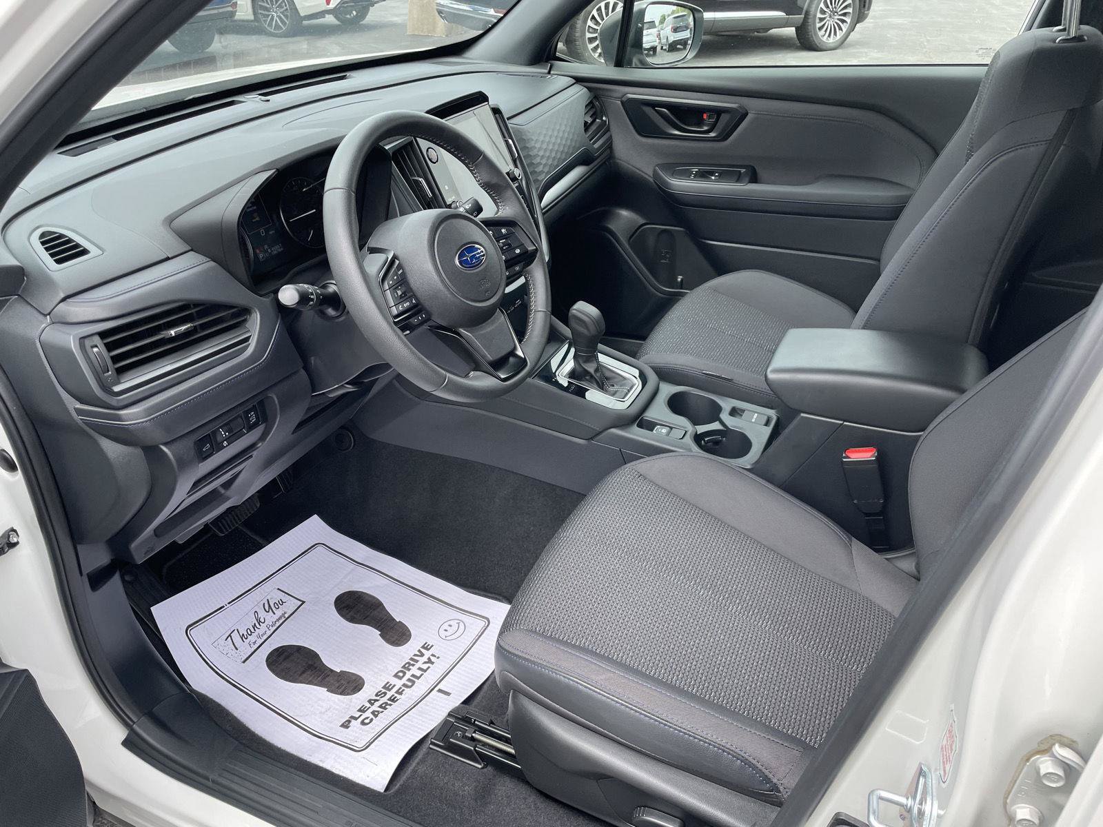 Used 2025 Subaru Forester Premium AWD/4WD image 9