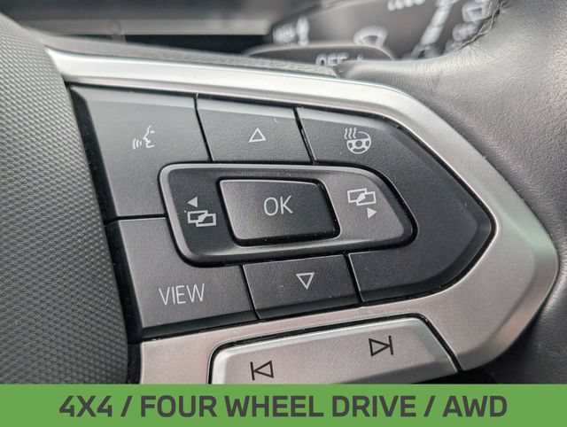Used 2024 Volkswagen Atlas Cross Sport SEL R-Line AWD/4WD image 21