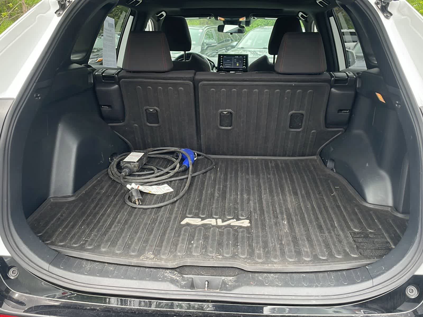 Used 2021 Toyota RAV4 SE w/ Weather & Moonroof Package AWD/4WD image 8