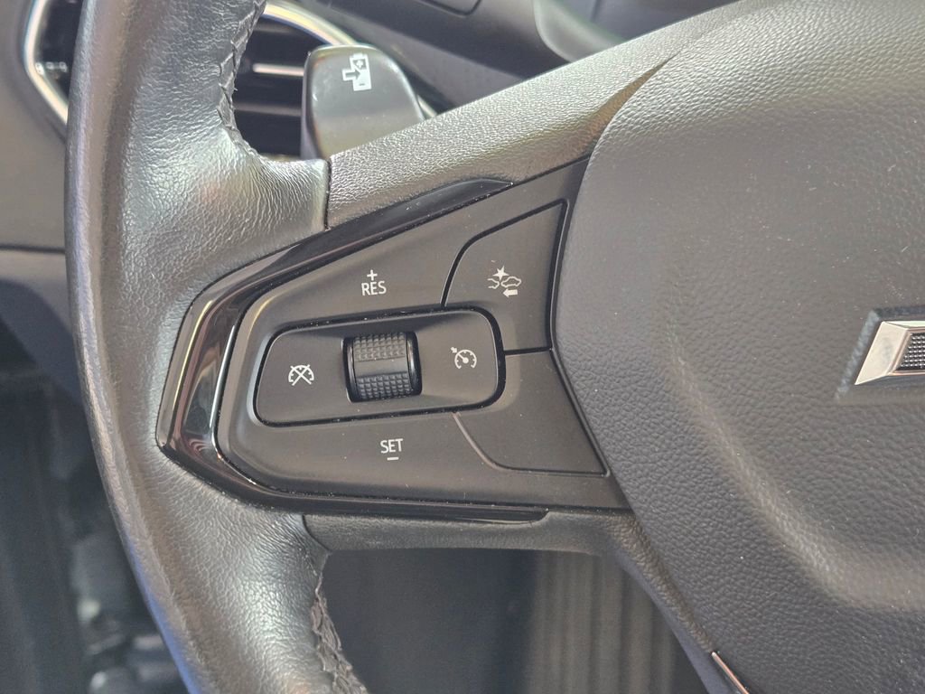 Used 2023 Chevrolet Bolt EUV Premier image 14