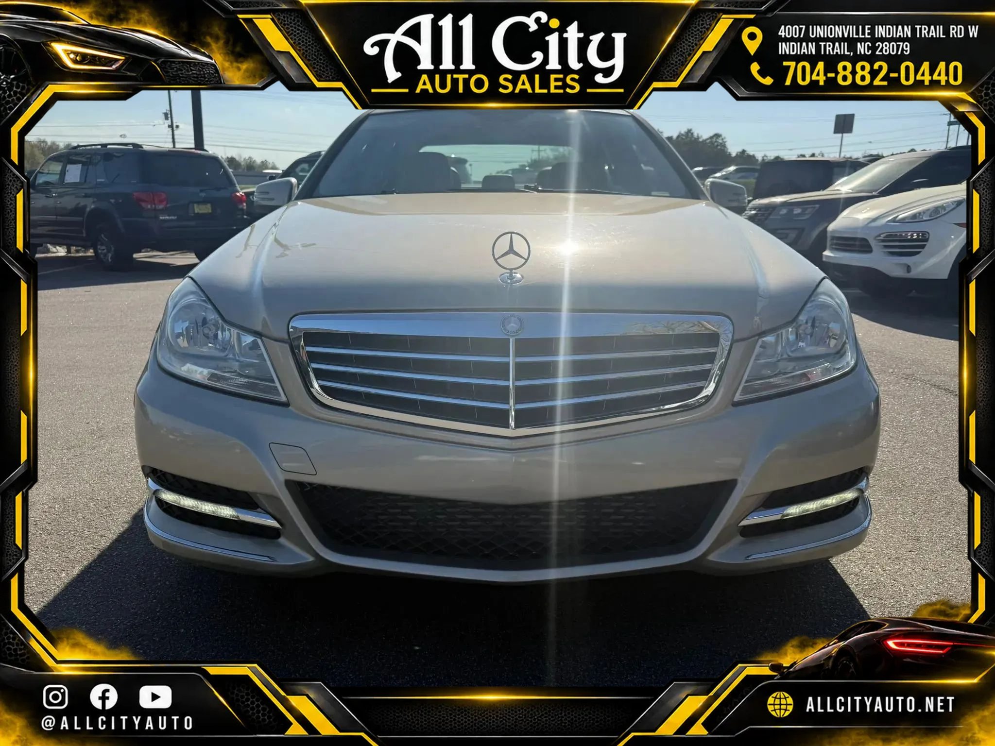 Used 2012 Mercedes-Benz C 250 Sedan image 2