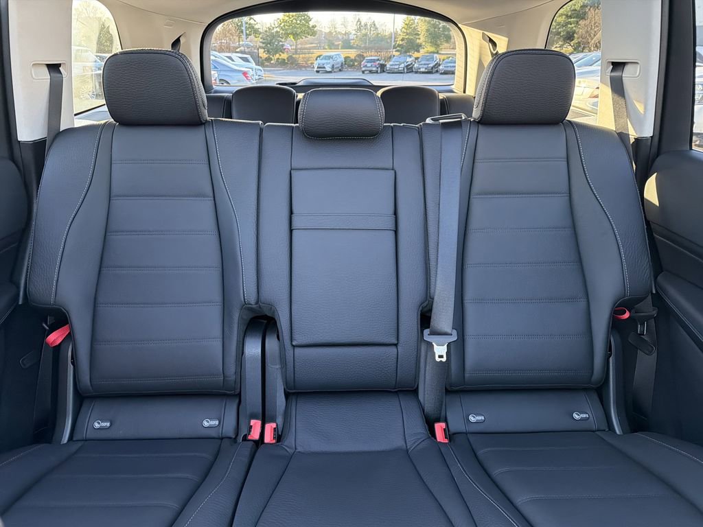New 2026 Mercedes-Benz GLS 450 4MATIC image 31