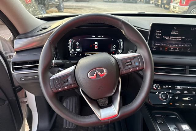 Used 2024 INFINITI QX60 Luxe image 16