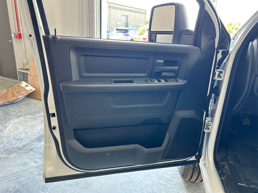 New 2024 RAM 2500 Tradesman w/ Chrome Appearance Group image 14