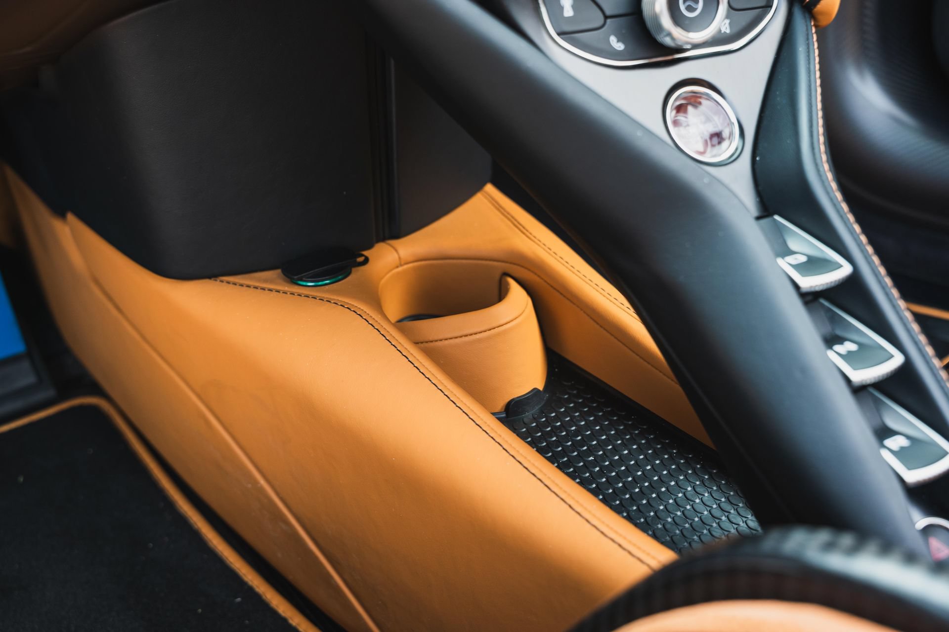 Used 2022 McLaren 765LT RWD image 55