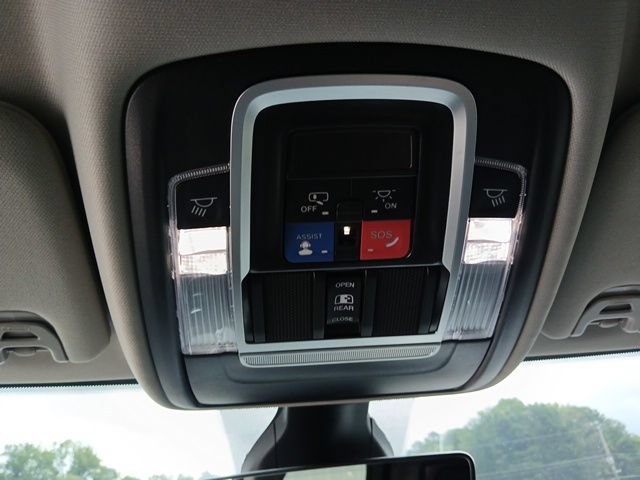 Used 2024 RAM 4500 Laramie AWD/4WD image 38
