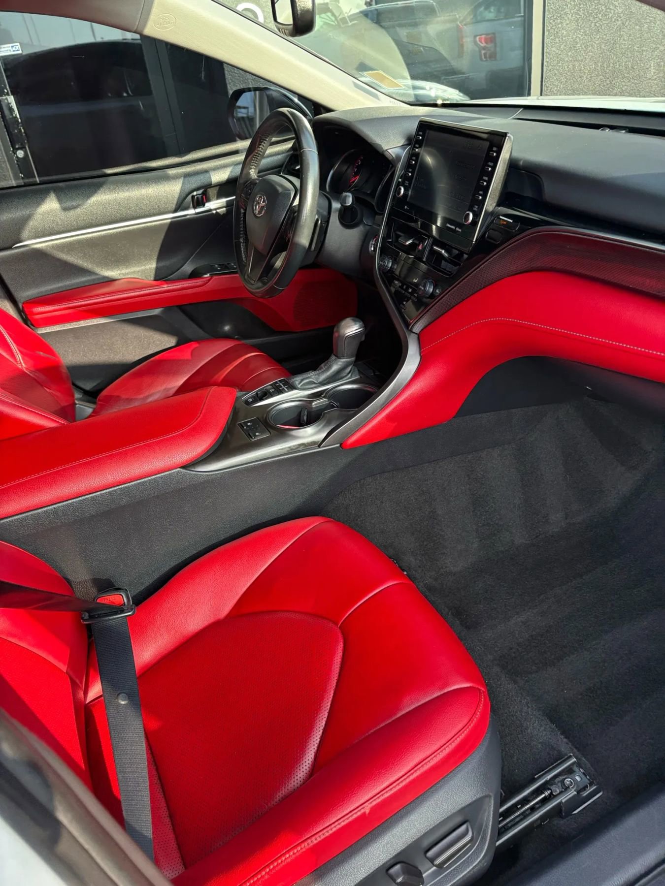 Used 2021 Toyota Camry XSE image 15