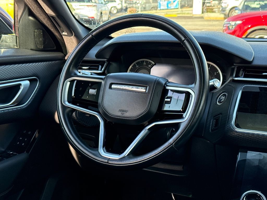 Used 2022 Land Rover Range Rover Velar R-Dynamic S image 21