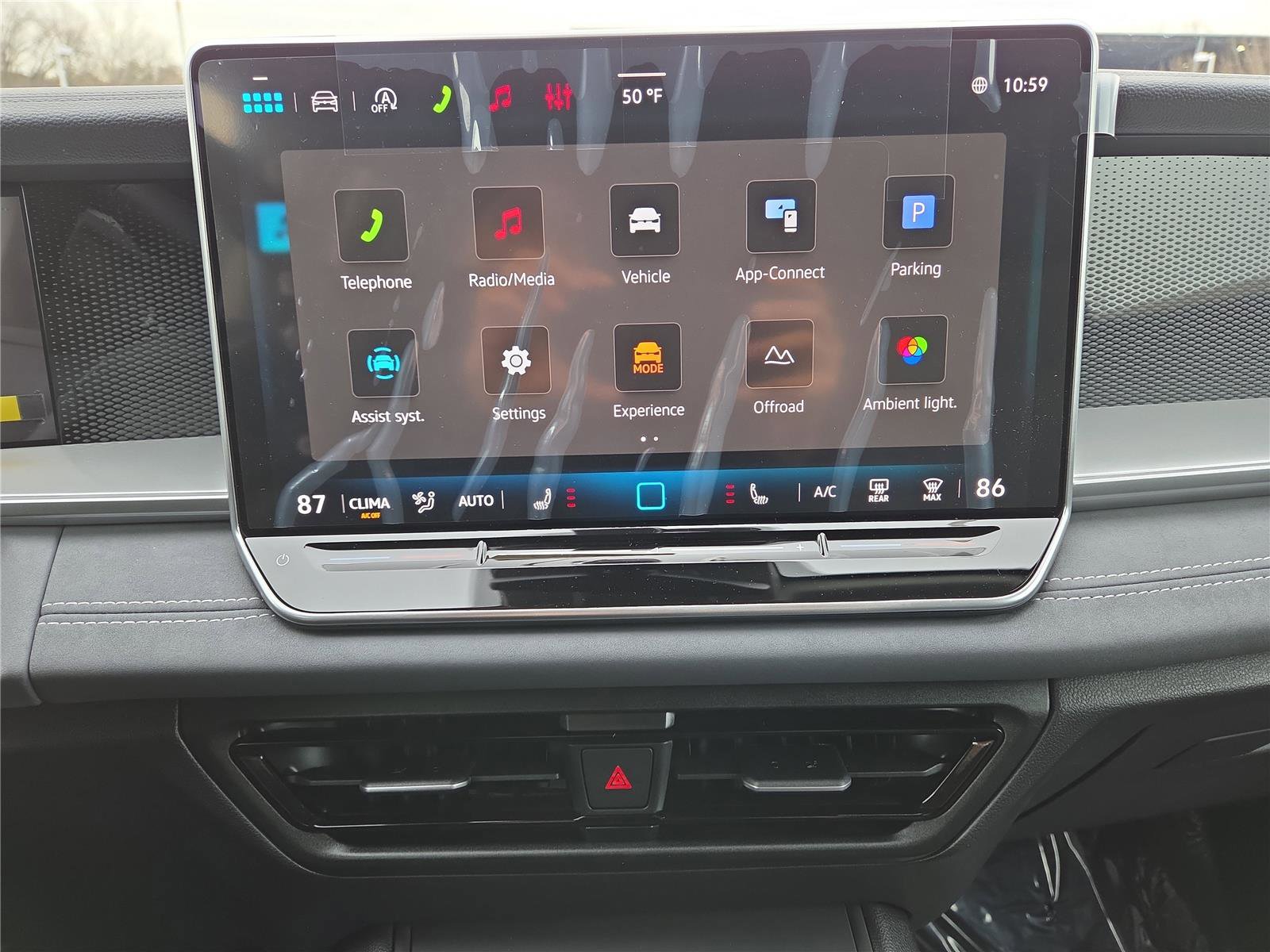 New 2026 Volkswagen Tiguan SE image 20