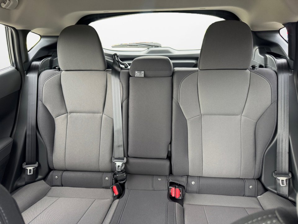 Used 2025 Subaru Crosstrek 2.0i Premium image 12