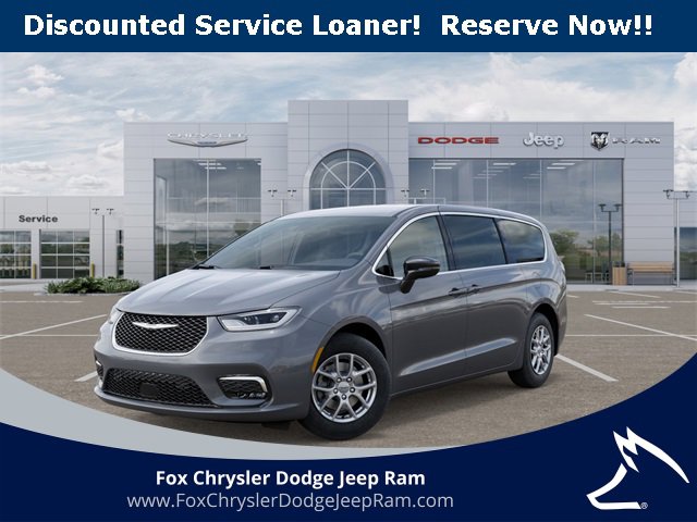 New 2025 Chrysler Pacifica Select