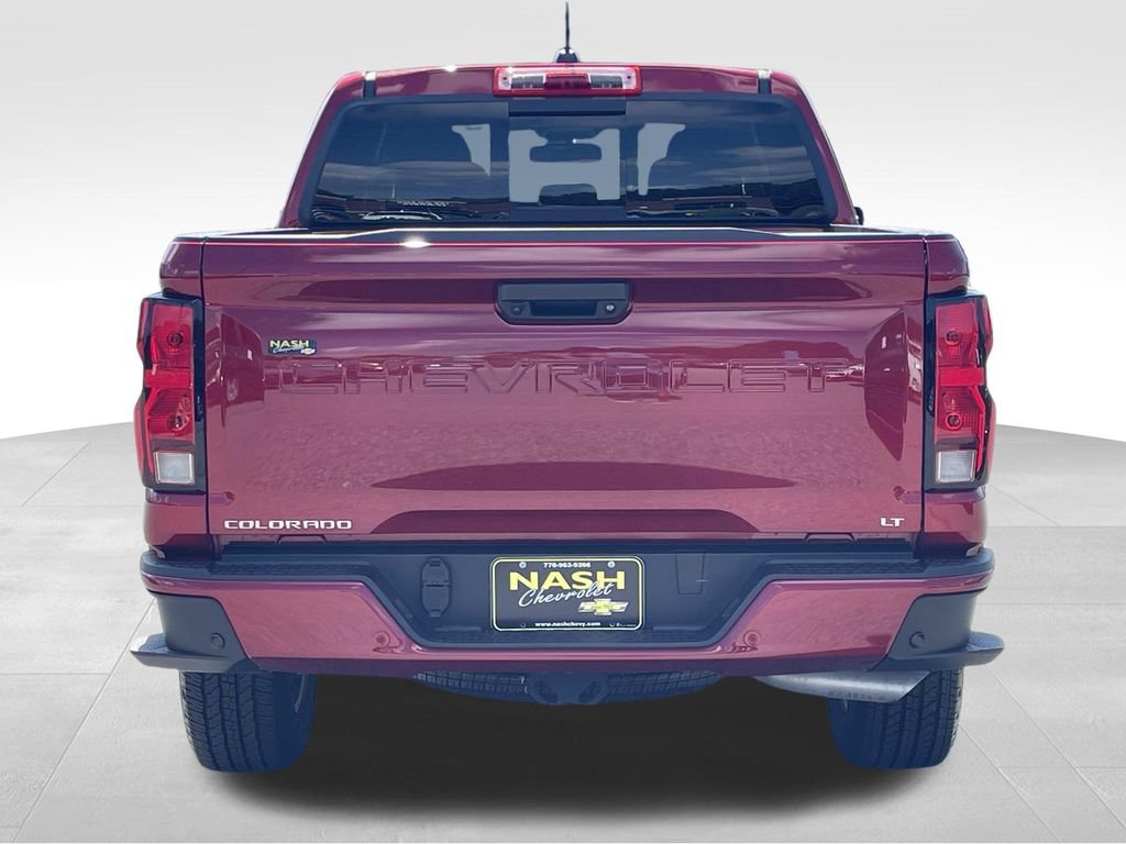 Used 2024 Chevrolet Colorado LT w/ LT Convenience Package II RWD image 4