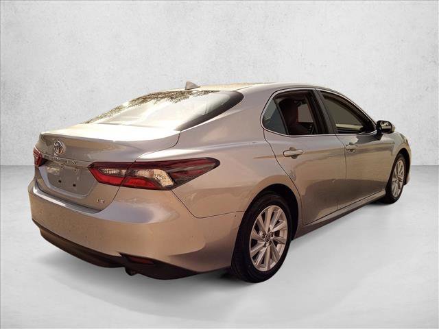 Used 2024 Toyota Camry LE FWD image 5