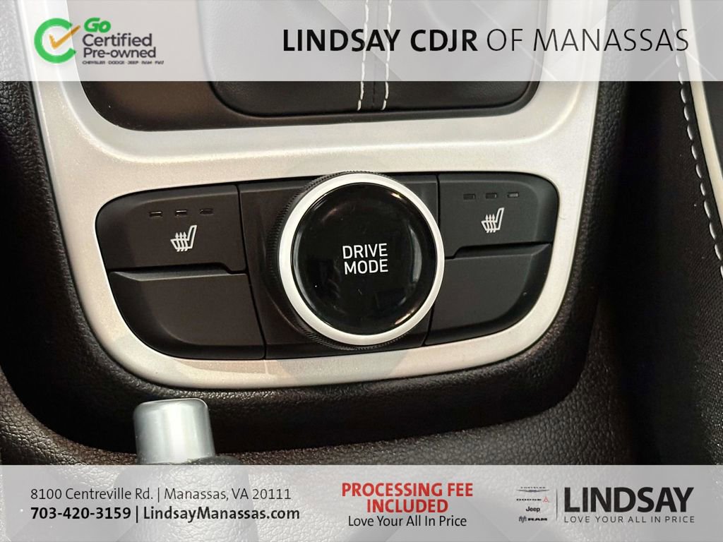 Used 2023 Hyundai Venue Limited image 20