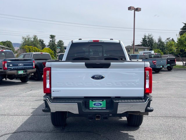 Used 2024 Ford F350 XLT AWD/4WD image 3