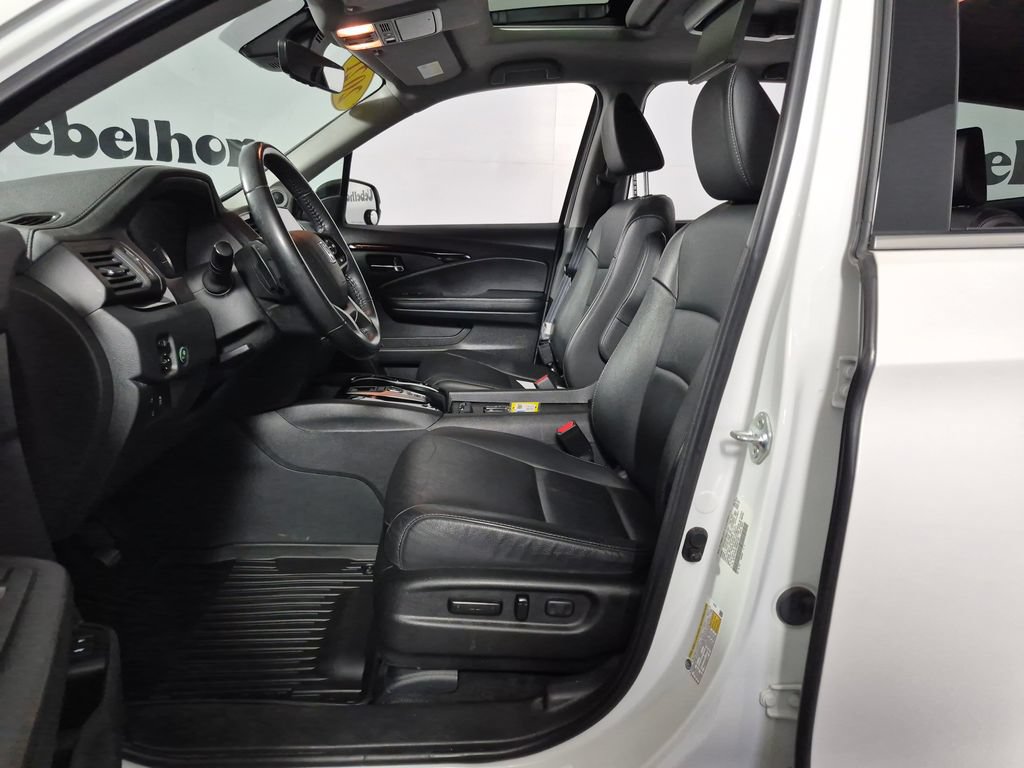 Used 2021 Honda Pilot Touring image 9