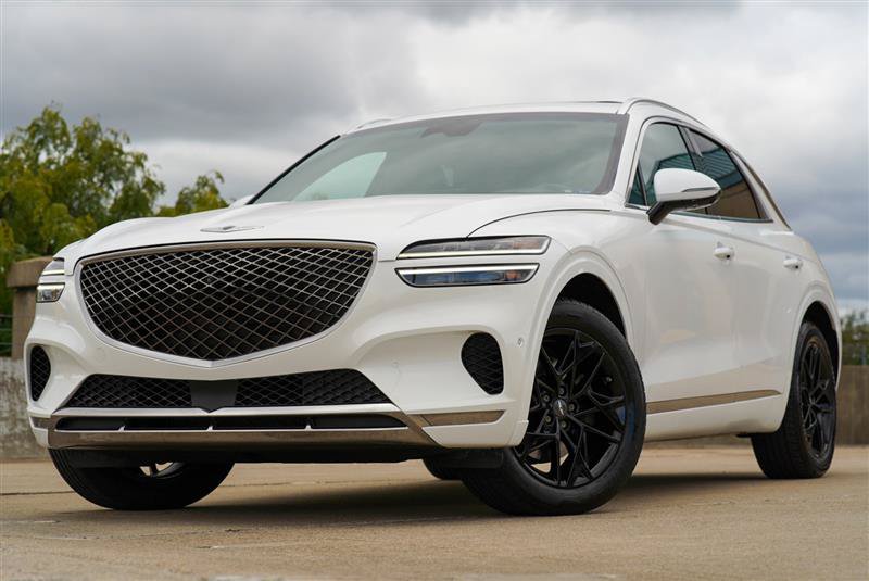 Used 2022 Genesis GV70 2.5T w/ Advanced Package AWD/4WD image 2