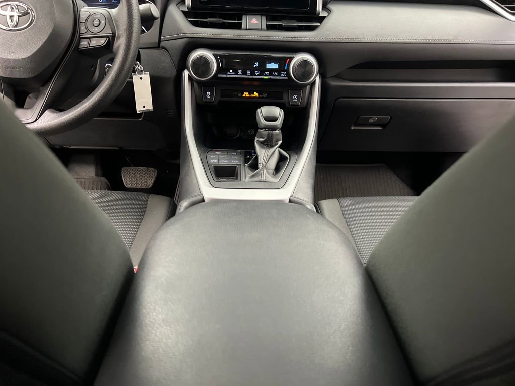 Used 2025 Toyota RAV4 LE image 35