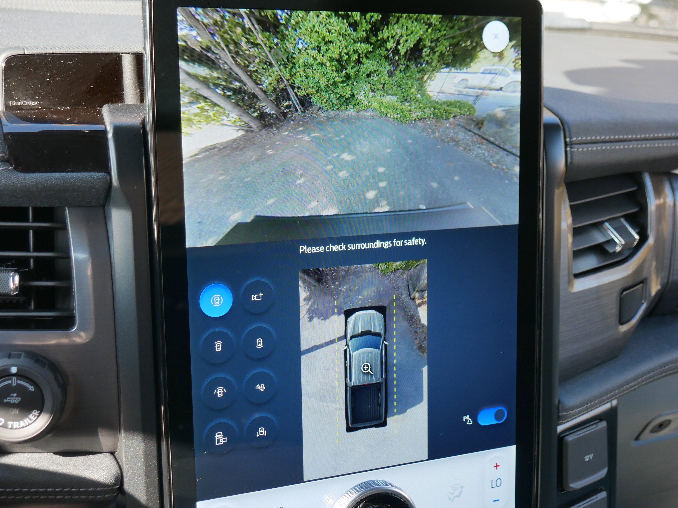 New 2025 Ford F150 Lightning Flash image 15