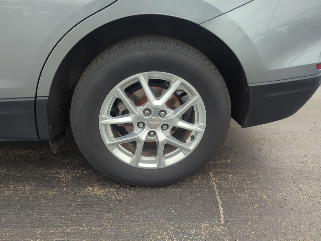 Certified 2024 Chevrolet Equinox LT w/ LPO, Floor Liner Package image 17