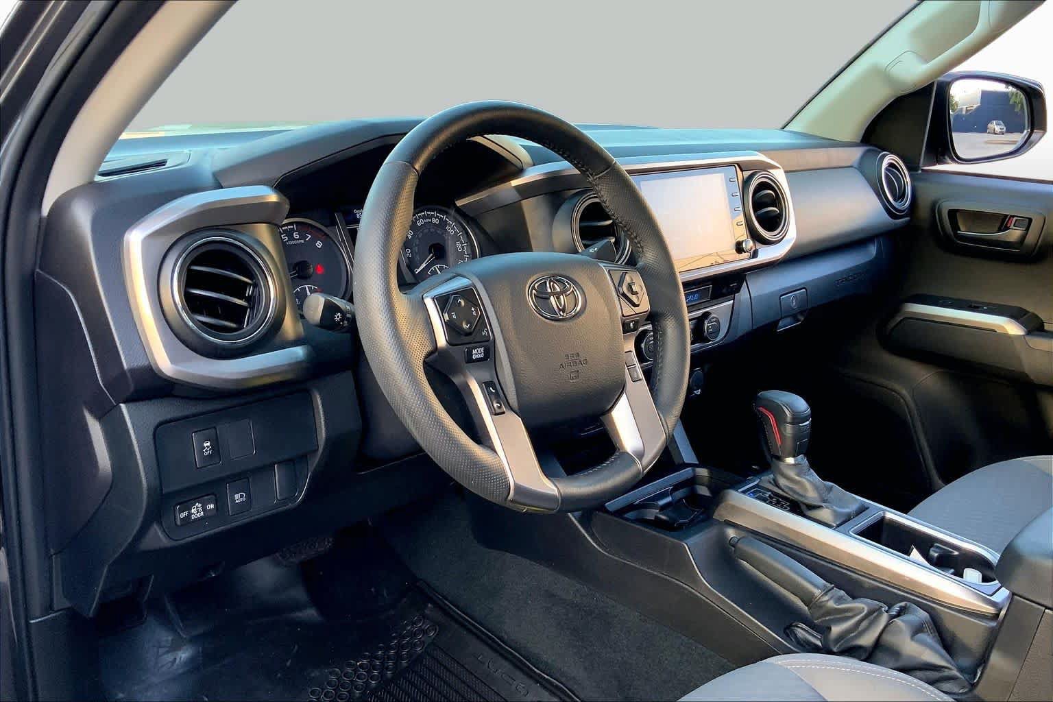 Used 2023 Toyota Tacoma SR5 RWD image 16