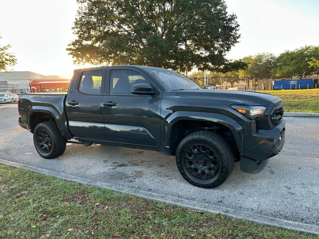 Certified 2025 Toyota Tacoma SR5 AWD/4WD image 7