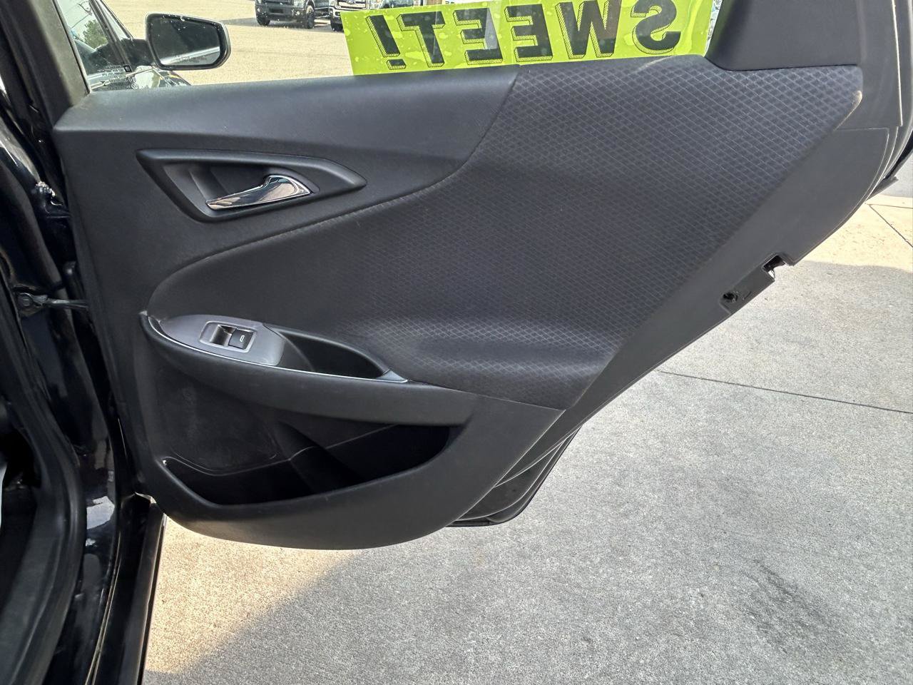 Used 2020 Chevrolet Malibu LT FWD image 15