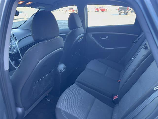 Used 2017 Hyundai Elantra GT FWD image 13