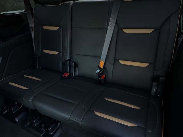Used 2023 GMC Yukon AT4 w/ AT4 Premium Plus Package image 23