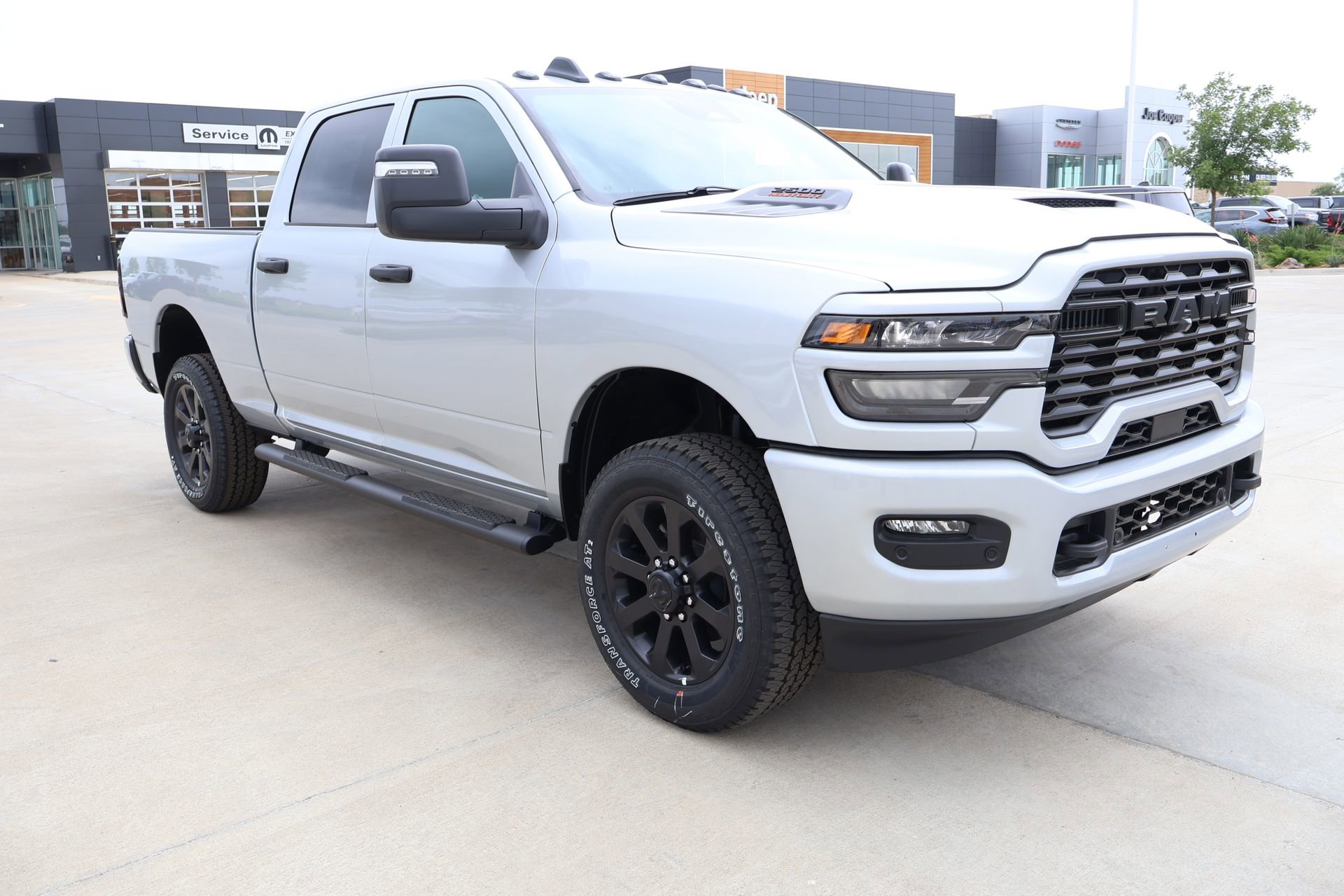 New 2026 RAM 2500 Tradesman AWD/4WD image 1