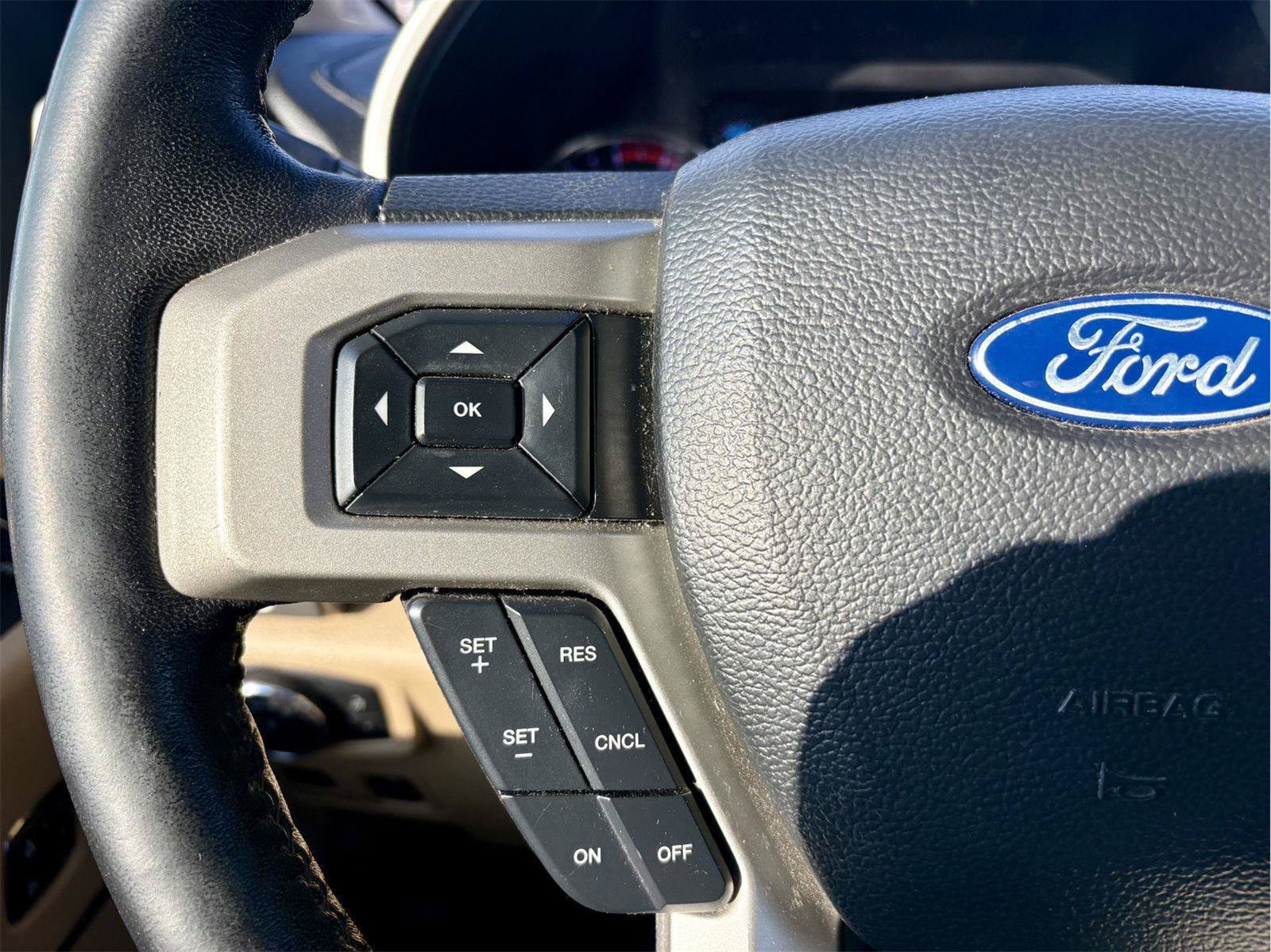 Used 2019 Ford F250 Lariat w/ Lariat Ultimate Package AWD/4WD image 15