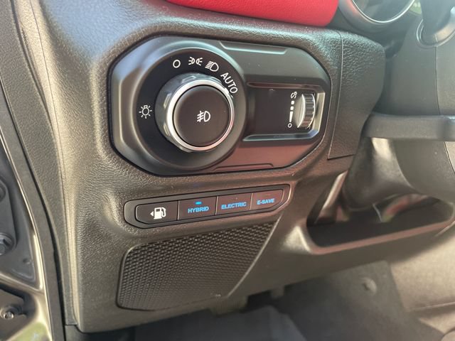 Used 2023 Jeep Wrangler Unlimited Rubicon 4xe AWD/4WD image 26