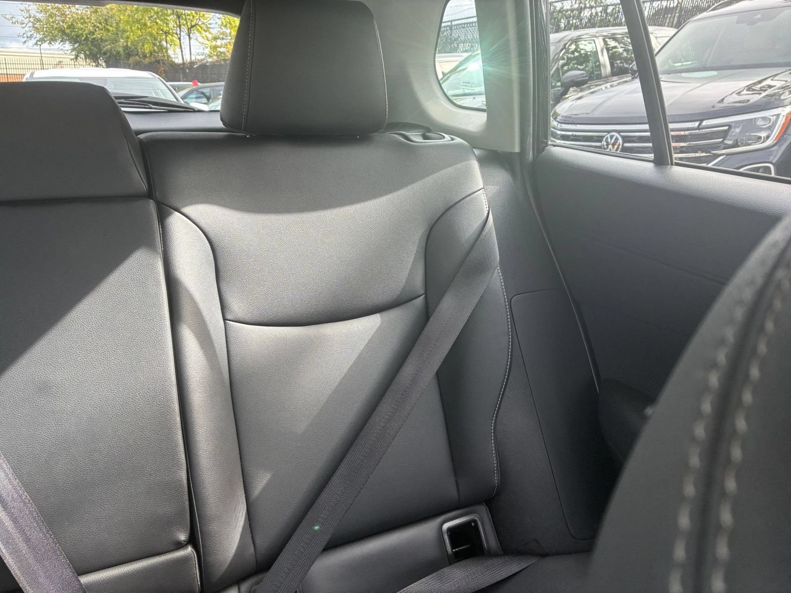 Used 2022 Toyota Corolla Cross XLE AWD/4WD image 31