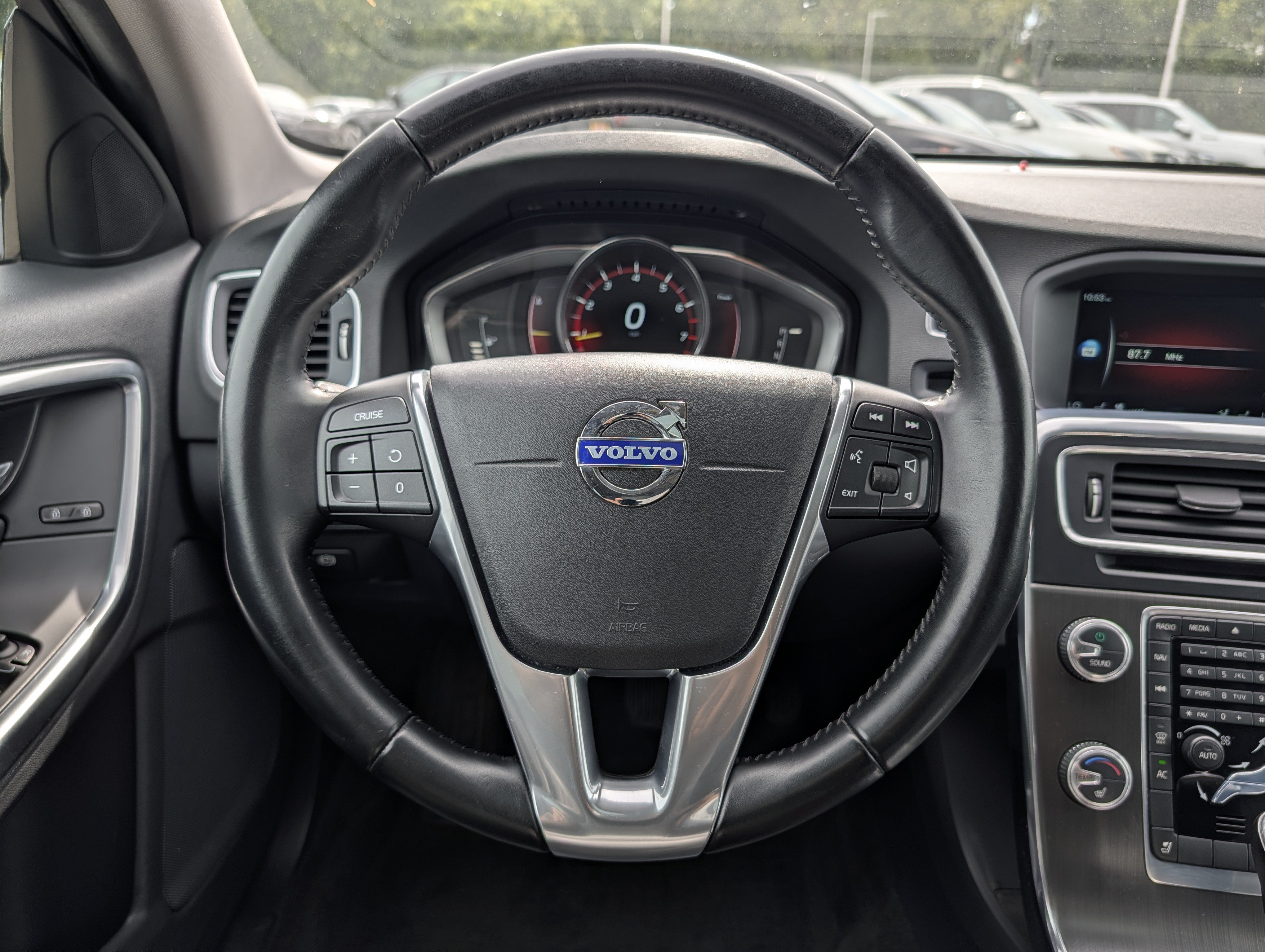 Used 2016 Volvo V60 T5 Cross Country AWD/4WD image 25