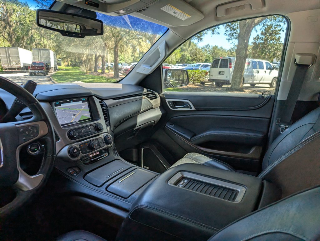 Used 2018 GMC Yukon Denali RWD image 11