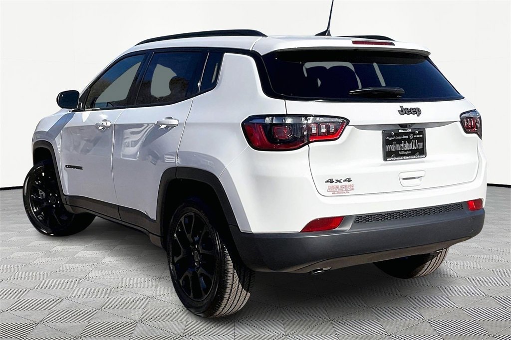New 2026 Jeep Compass Latitude image 3