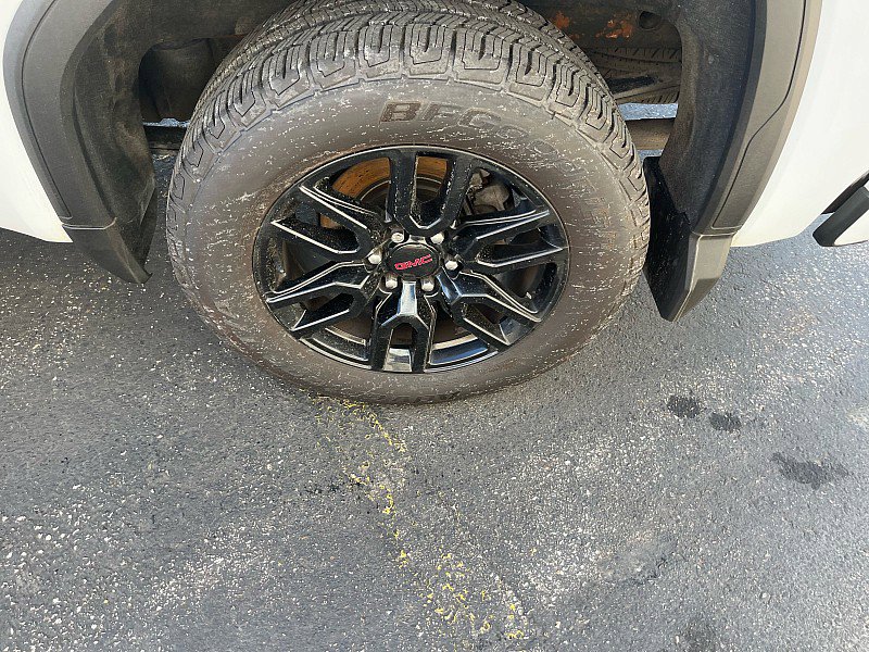 Used 2020 GMC Sierra 1500 Elevation w/ Elevation Value Package AWD/4WD image 12