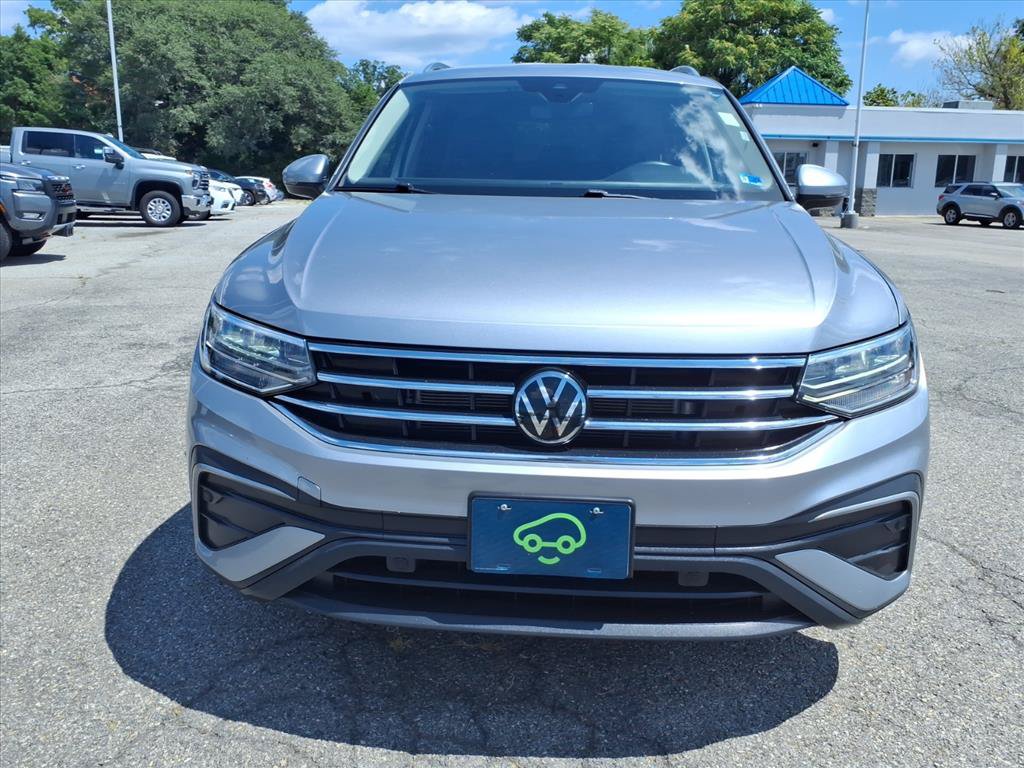 Used 2024 Volkswagen Tiguan Wolfsburg Edition AWD/4WD image 11