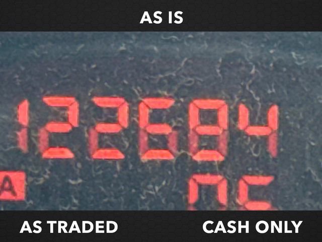 Used 2011 Nissan Juke SL image 28