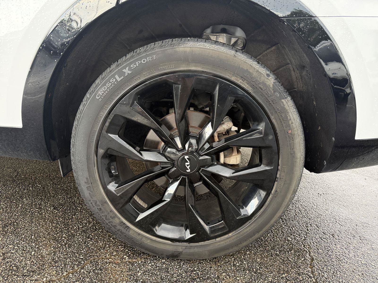 Used 2023 Kia Sorento AWD image 31